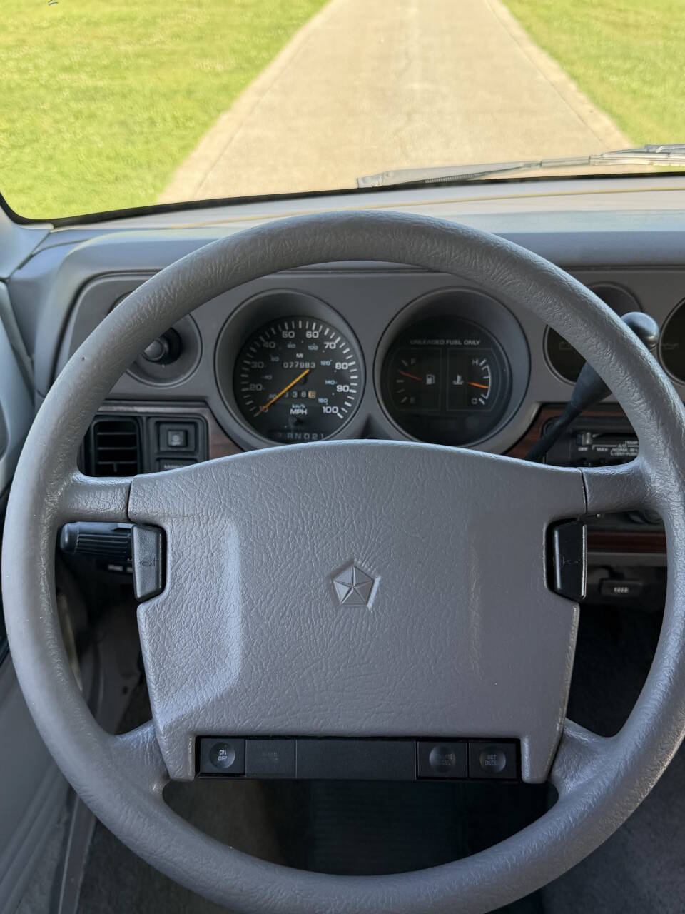 Used 1994 Dodge B350 RWD image 32