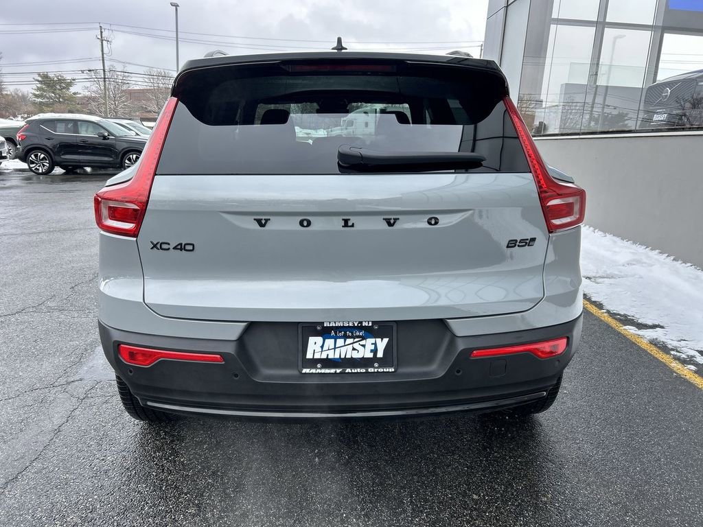 New 2026 Volvo XC40 B5 Ultra AWD/4WD image 7