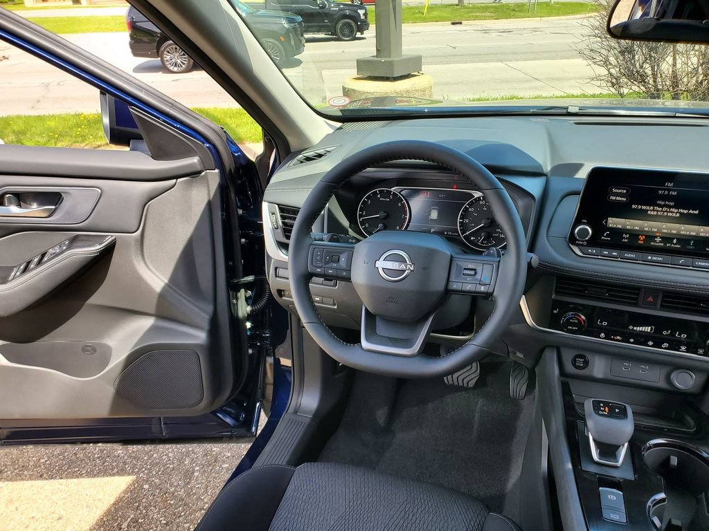 New 2026 Nissan Rogue SV AWD/4WD image 13