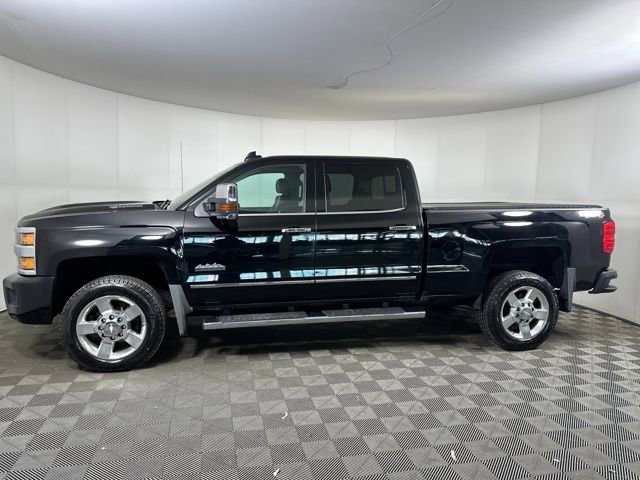 Used 2018 Chevrolet Silverado 2500 High Country w/ Duramax Plus Package image 6