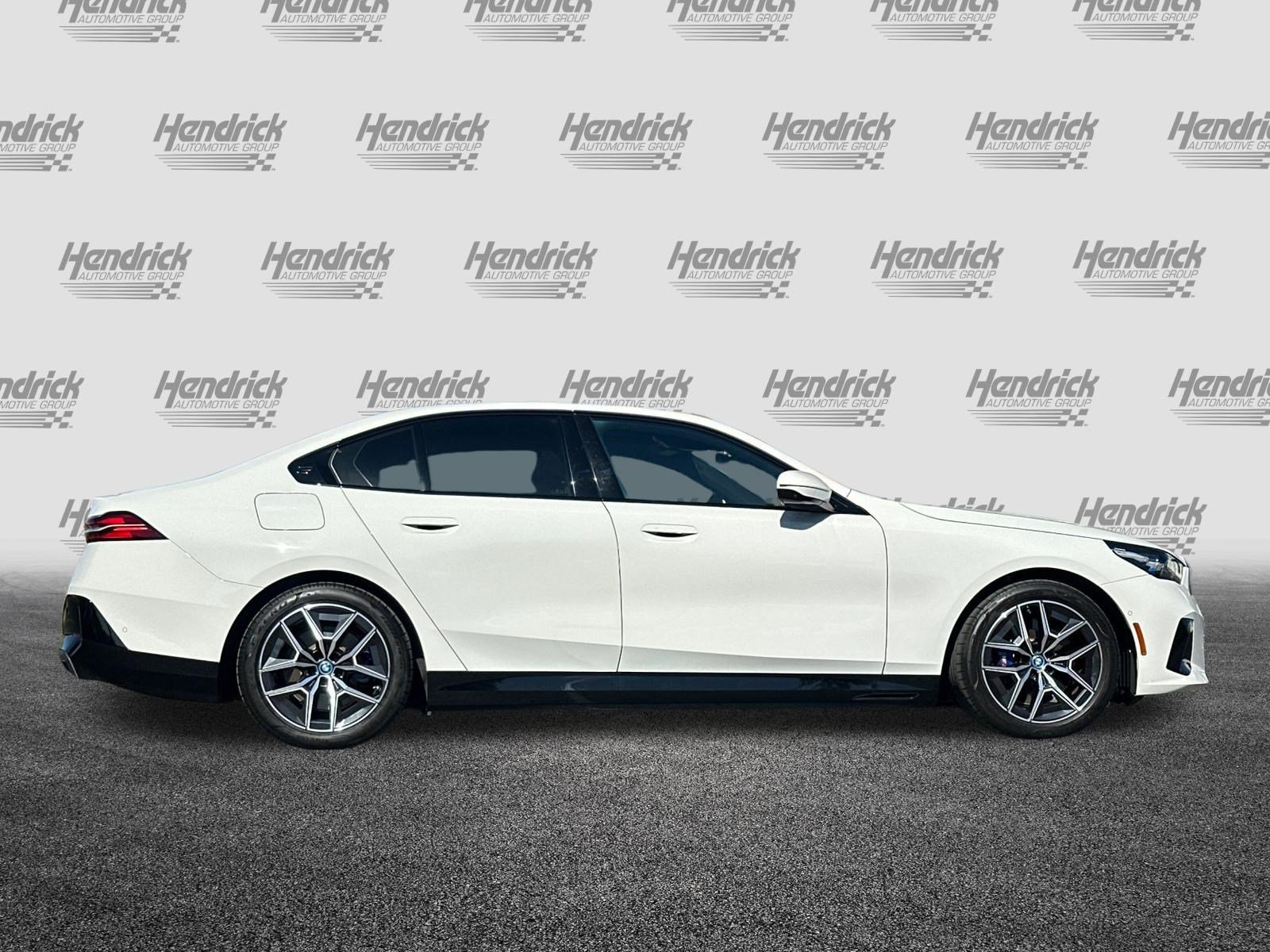 Certified 2024 BMW i5 eDrive40i w/ M Sport Package RWD image 3
