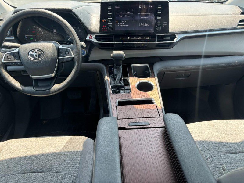 Certified 2021 Toyota Sienna LE FWD image 12