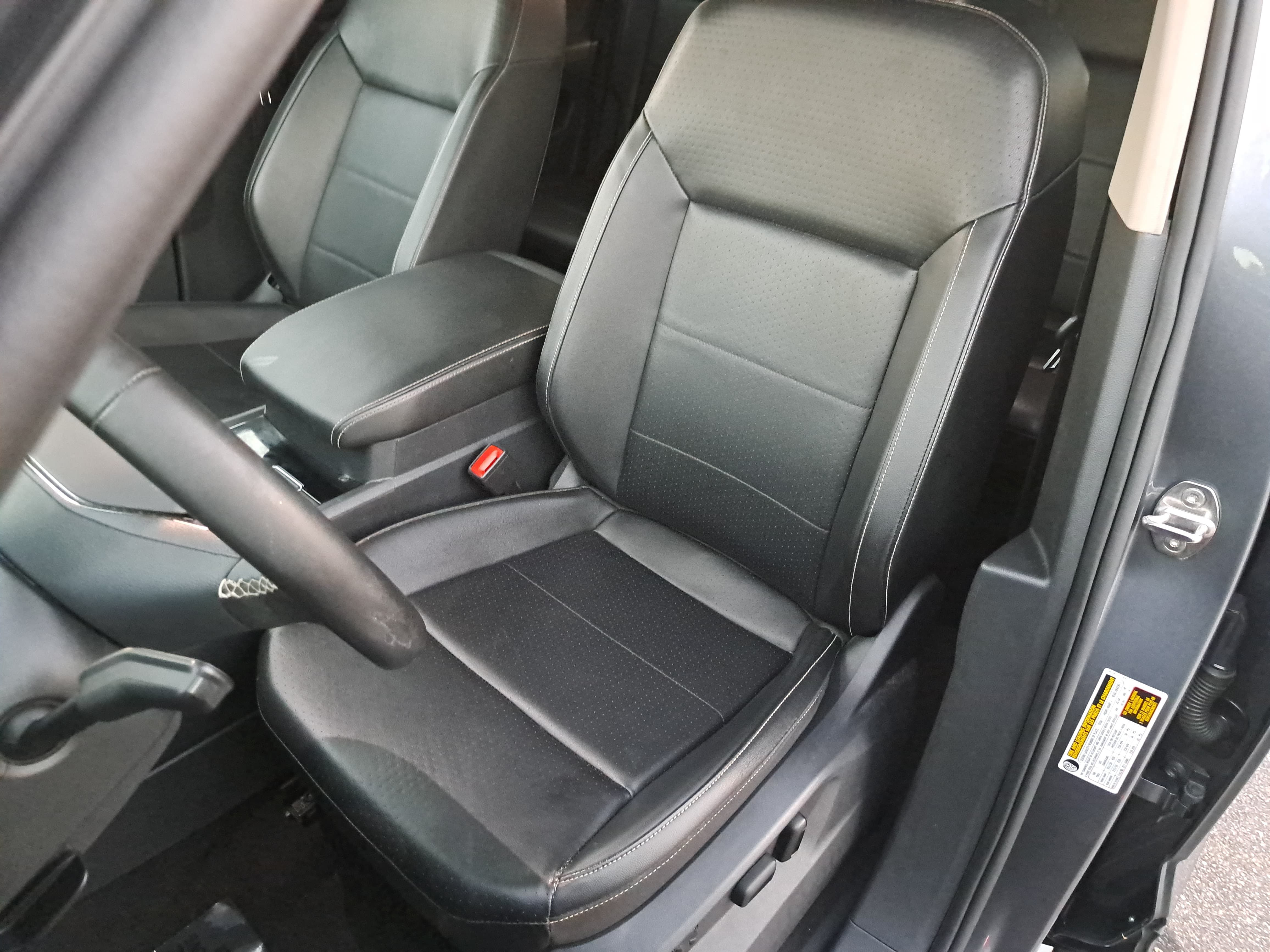 Used 2022 Volkswagen Atlas SE AWD/4WD image 16