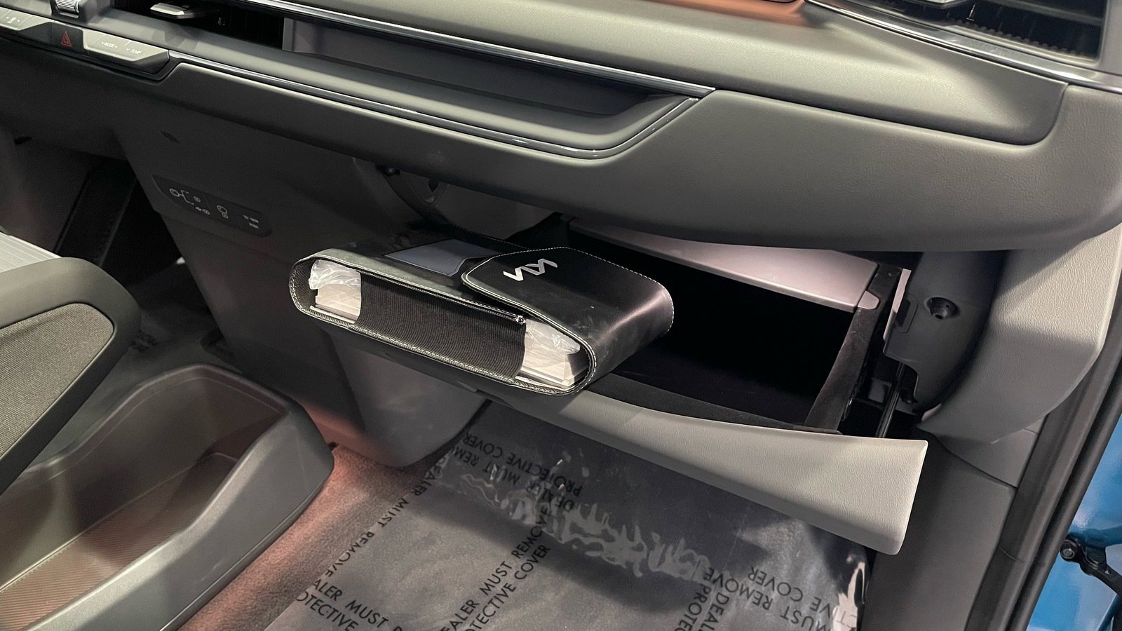 Used 2026 Kia EV9 Land w/ Nightfall Edition Package image 42