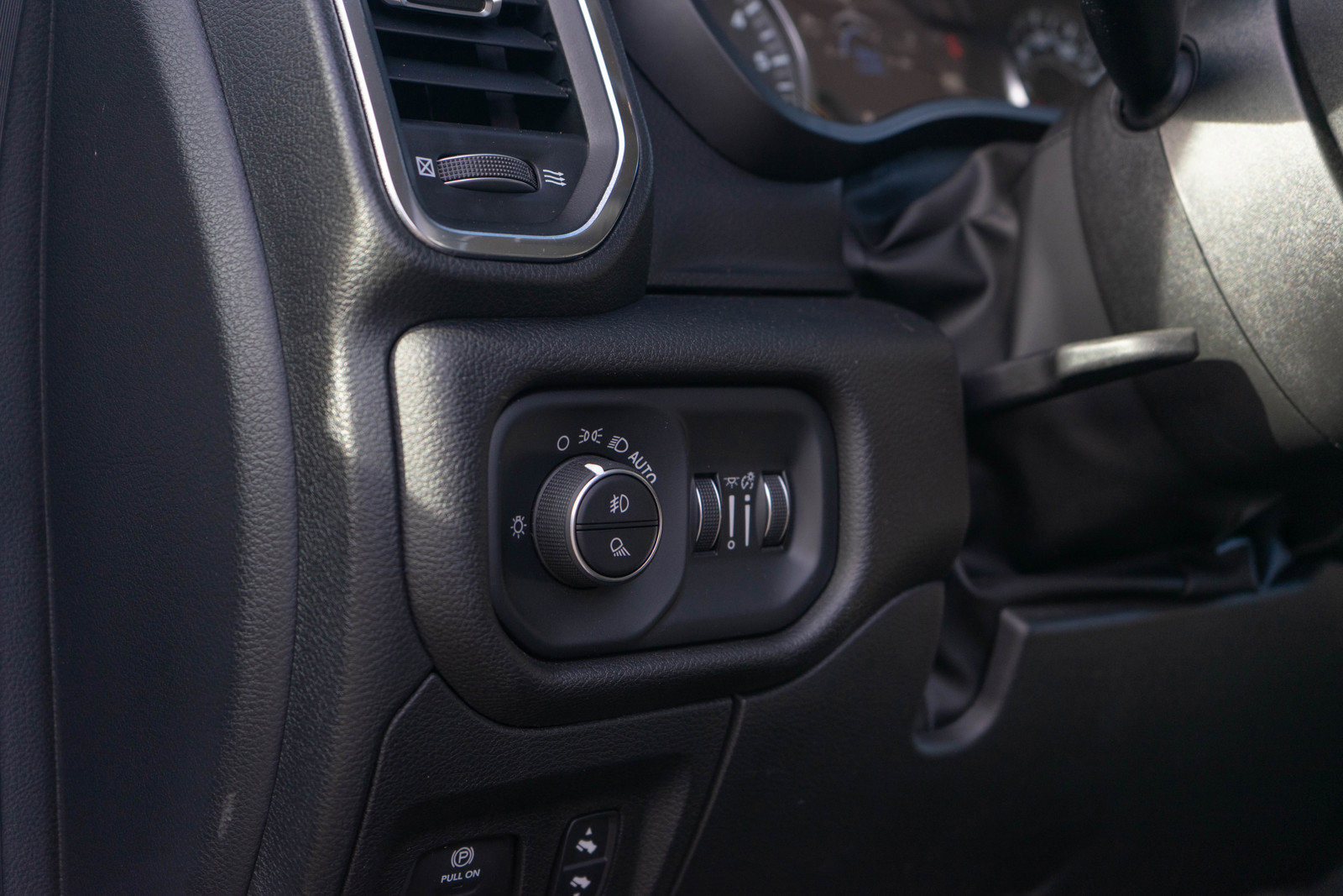 Used 2022 RAM 1500 Laramie image 21