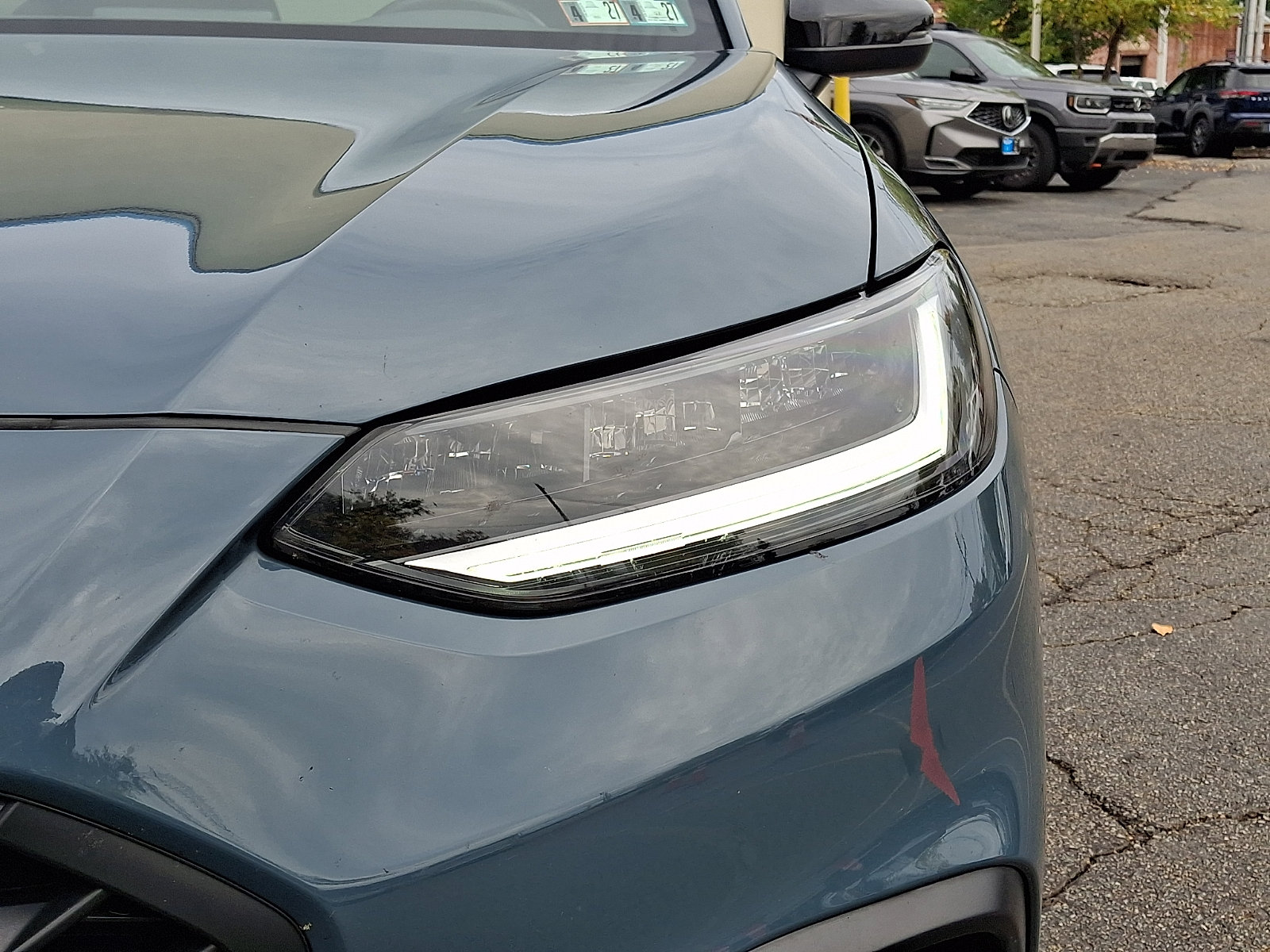 Certified 2025 Honda HR-V Sport image 9