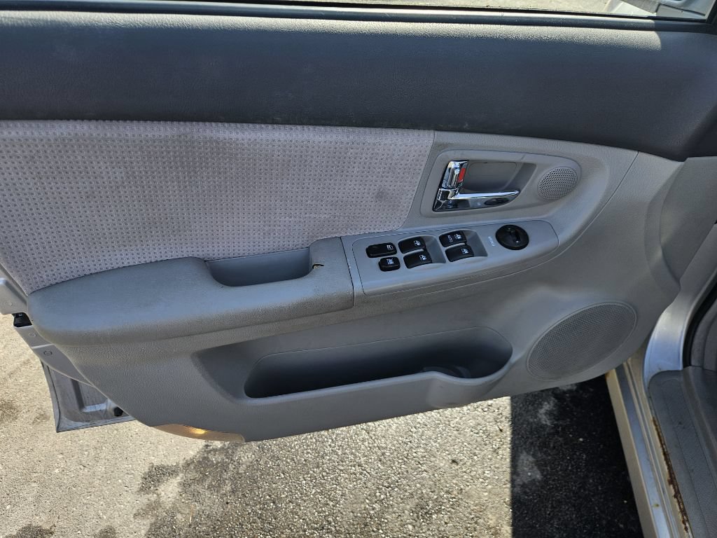 Used 2007 Kia Spectra EX FWD image 12