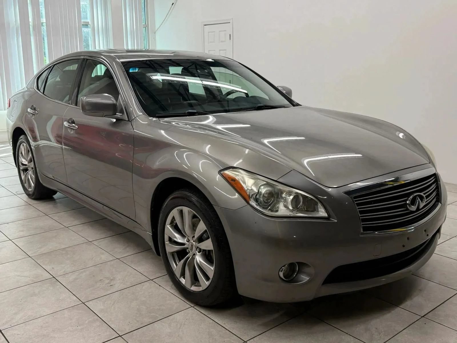 Used 2013 INFINITI M37 x w/ Premium Pkg AWD/4WD image 1