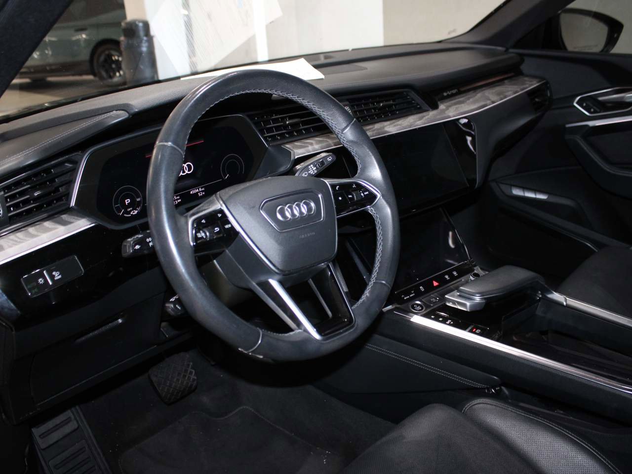 Used 2023 Audi e-tron Chronos AWD/4WD image 11