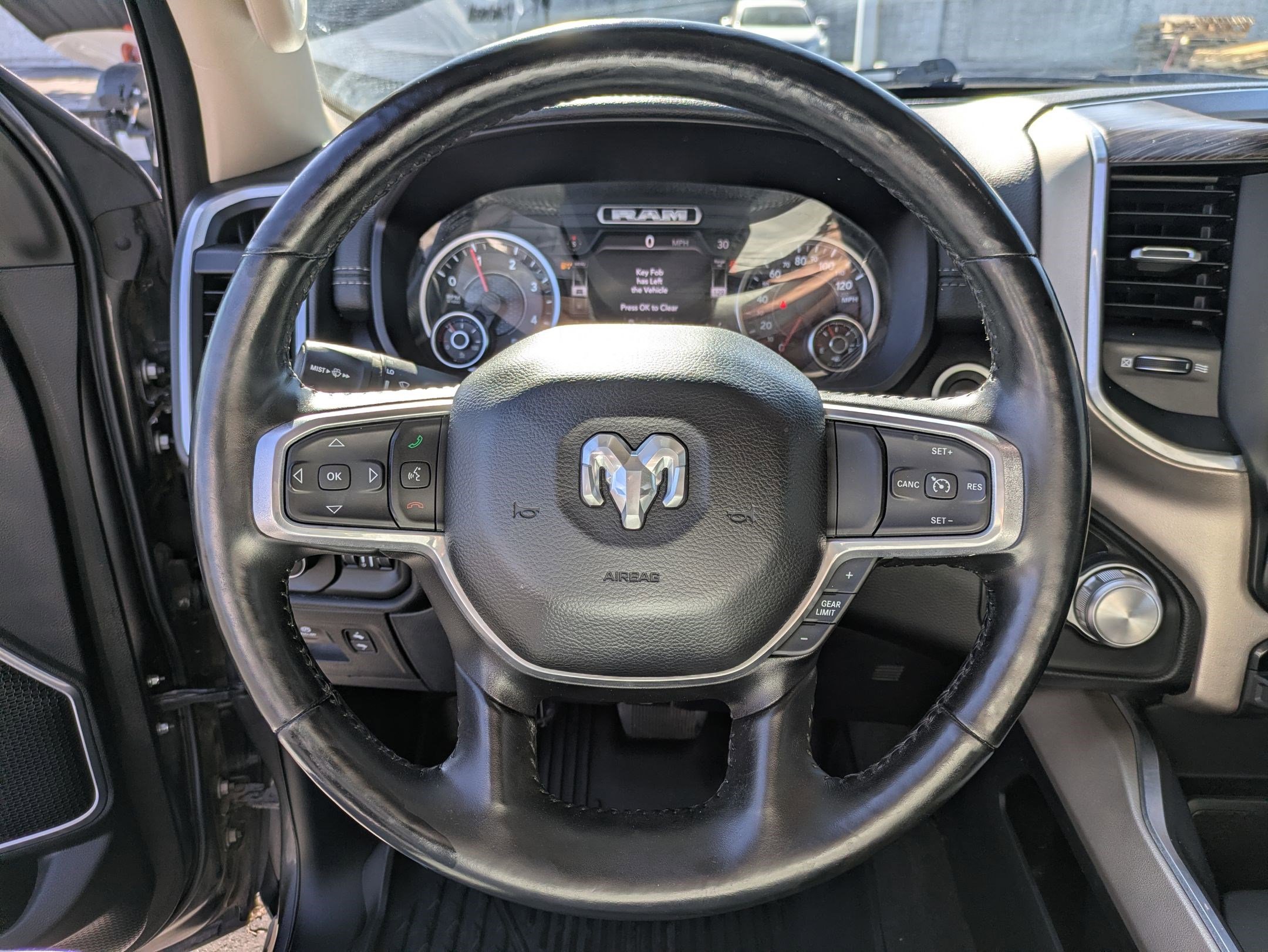 Used 2020 RAM 1500 Laramie image 17
