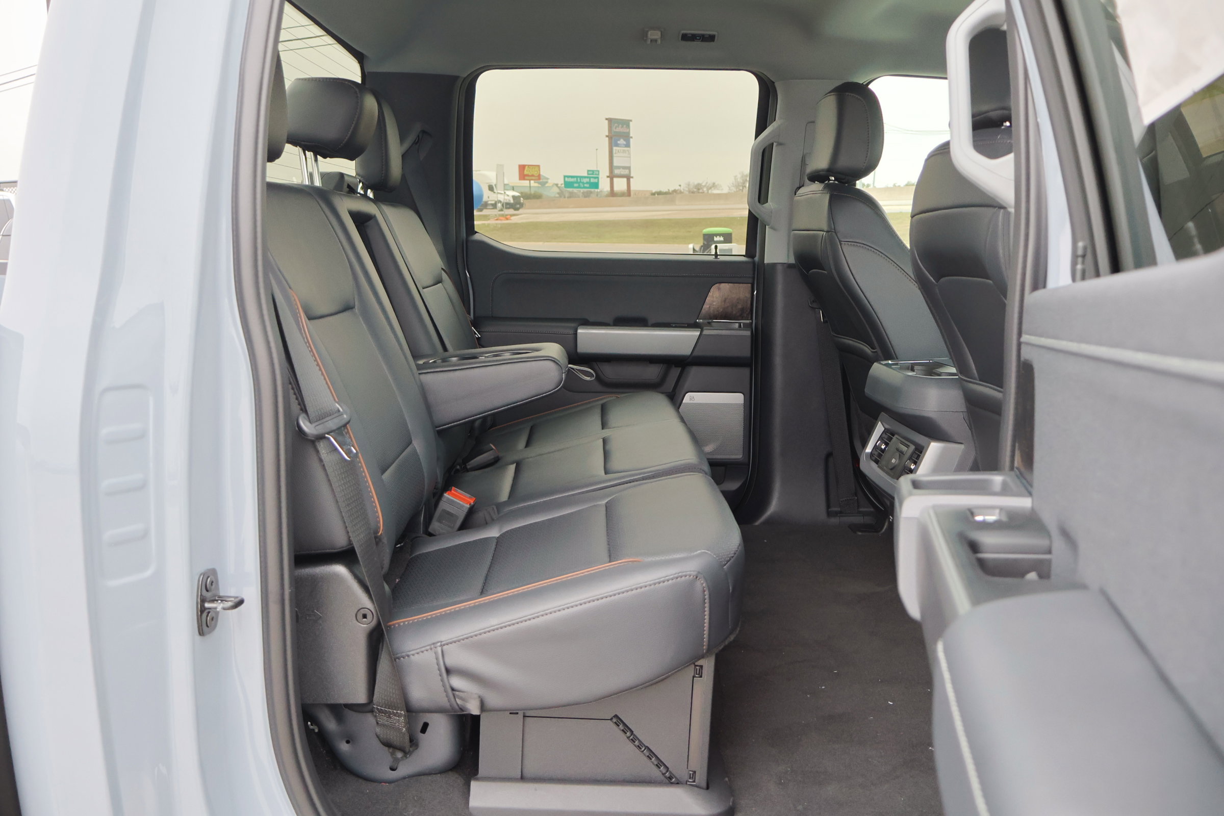 New 2026 Ford F450 Lariat w/ Chrome Package image 34