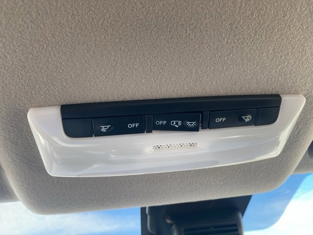 New 2025 Nissan Versa SV w/ Trunk Package image 25