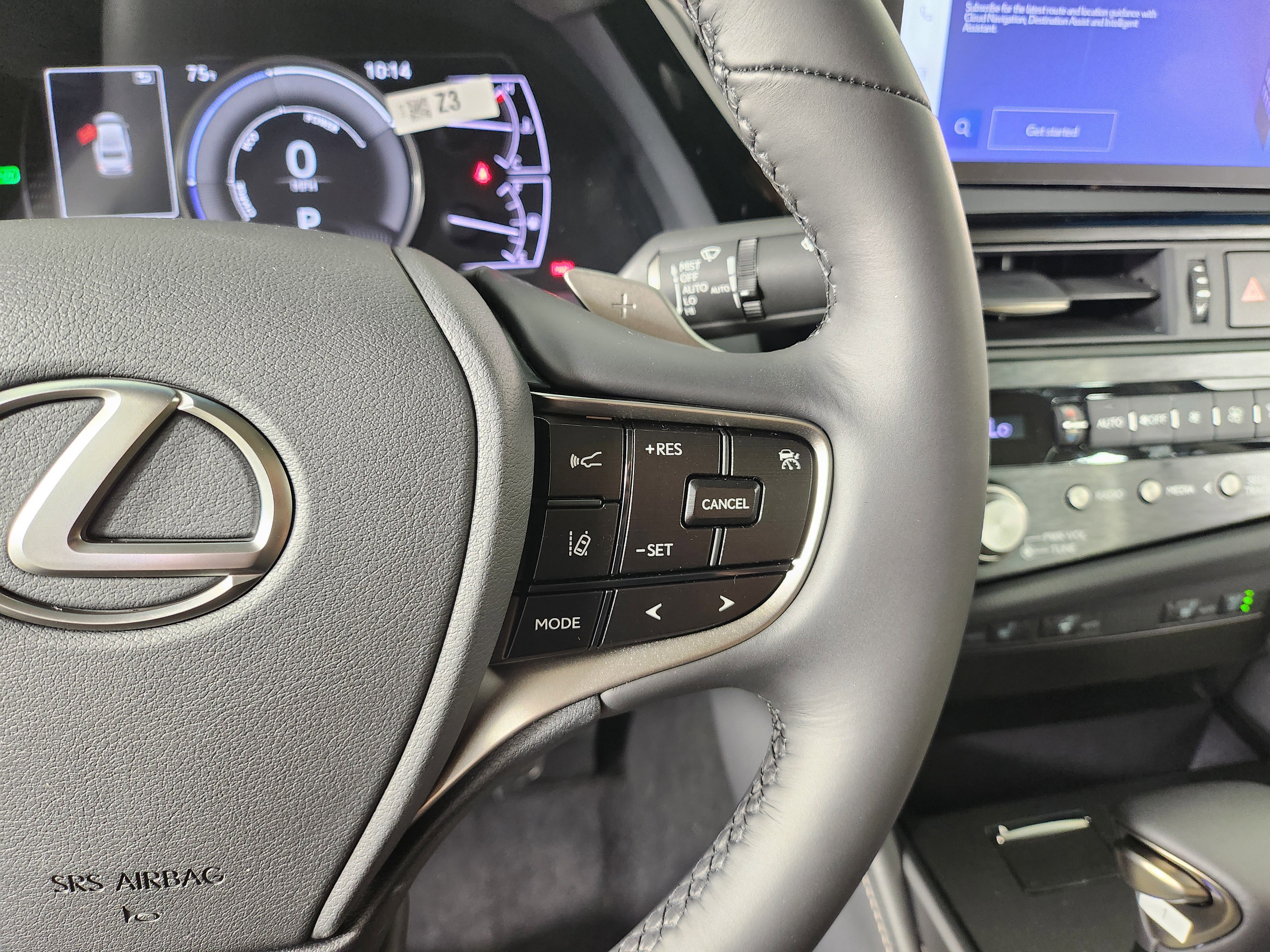 New 2025 Lexus ES 300h w/ Premium Package image 15