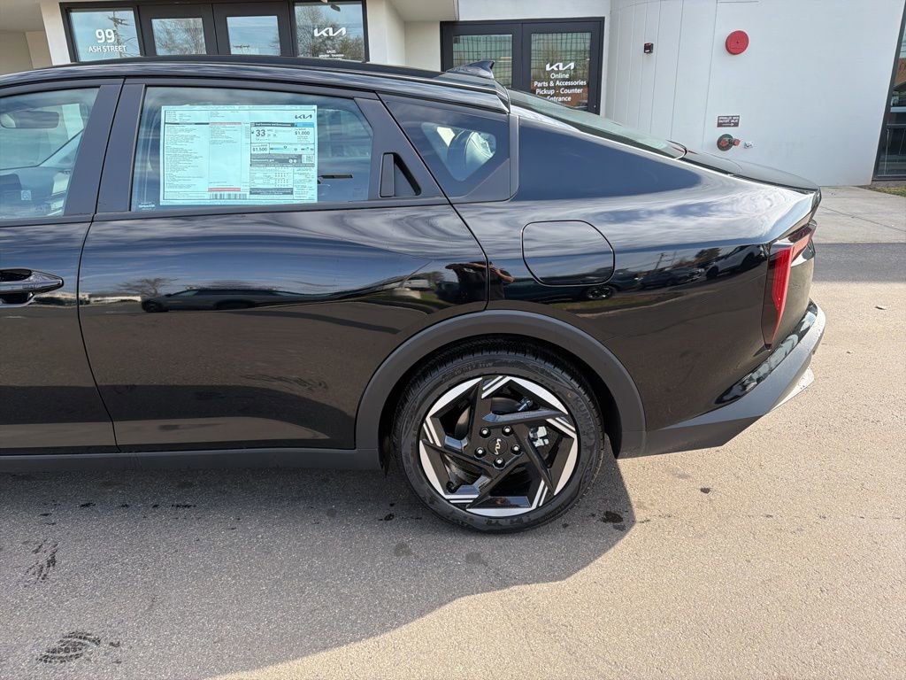 New 2026 Kia K4 EX image 9