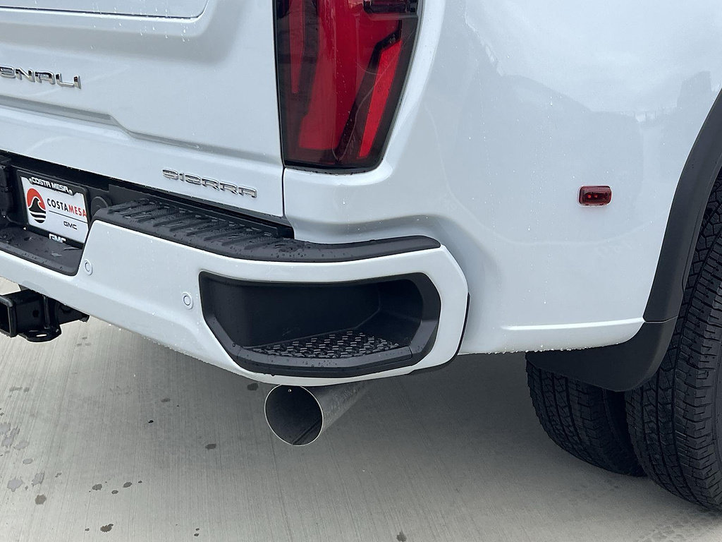 New 2026 GMC Sierra 3500 Denali Ultimate AWD/4WD image 31