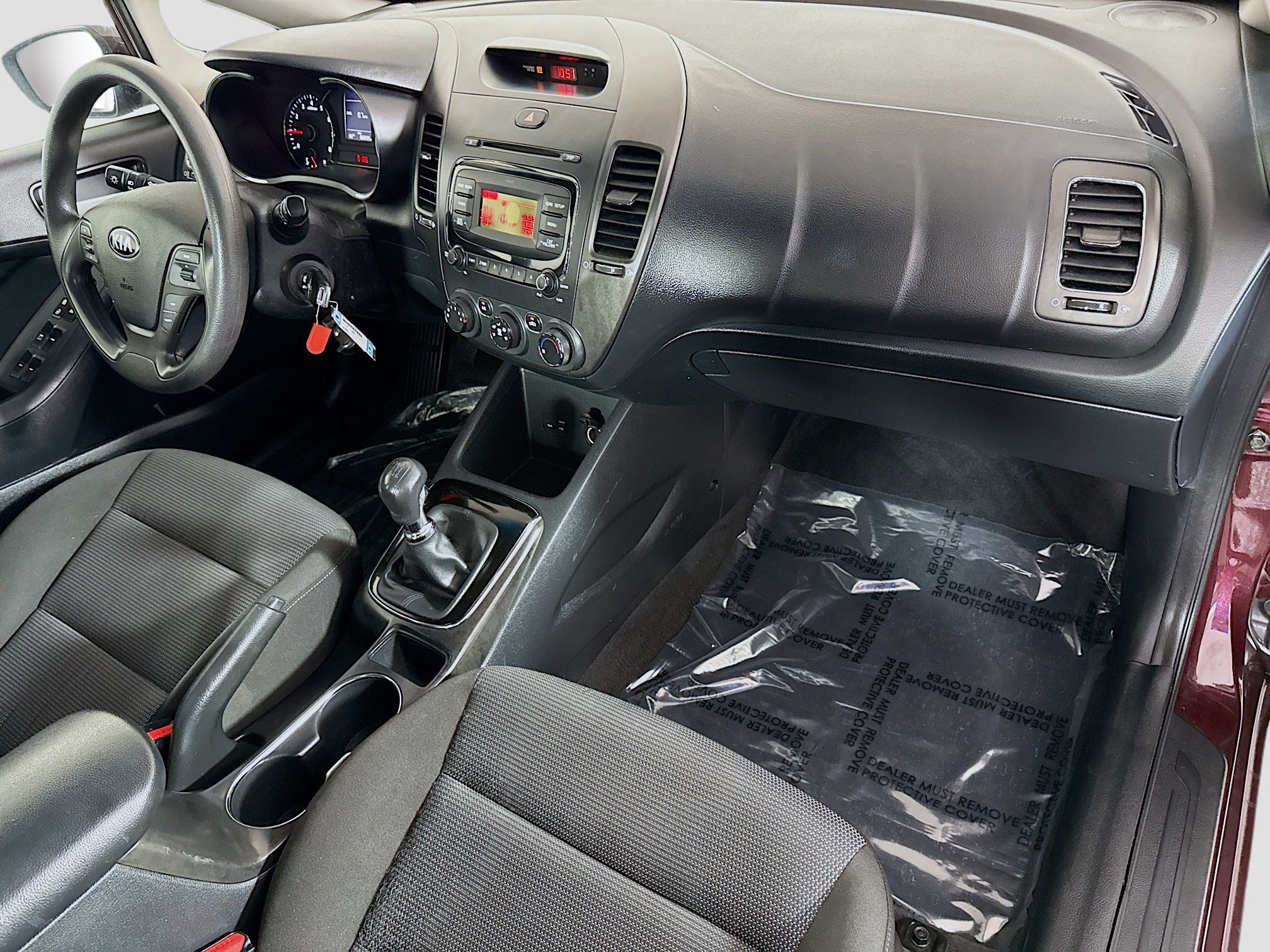 Used 2017 Kia Forte LX FWD image 28