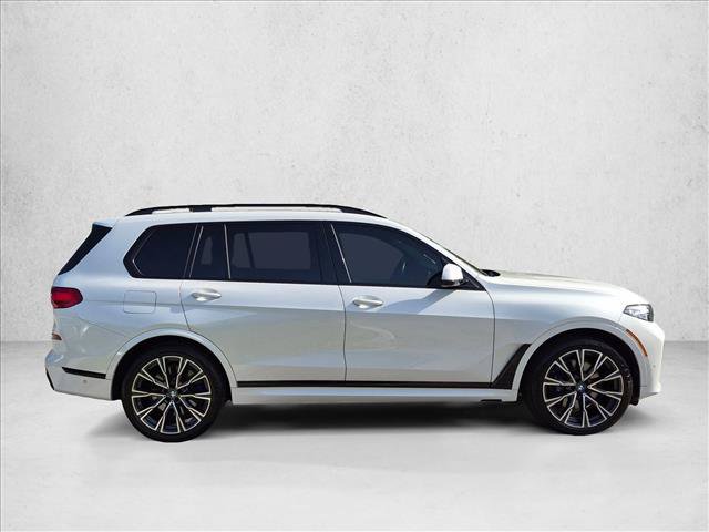 Used 2022 BMW X7 M50i w/ Dynamic Handling Package AWD/4WD image 4