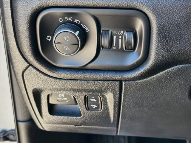 Used 2025 RAM 1500 Rebel w/ Rebel Level 1 Equipment Group AWD/4WD image 32
