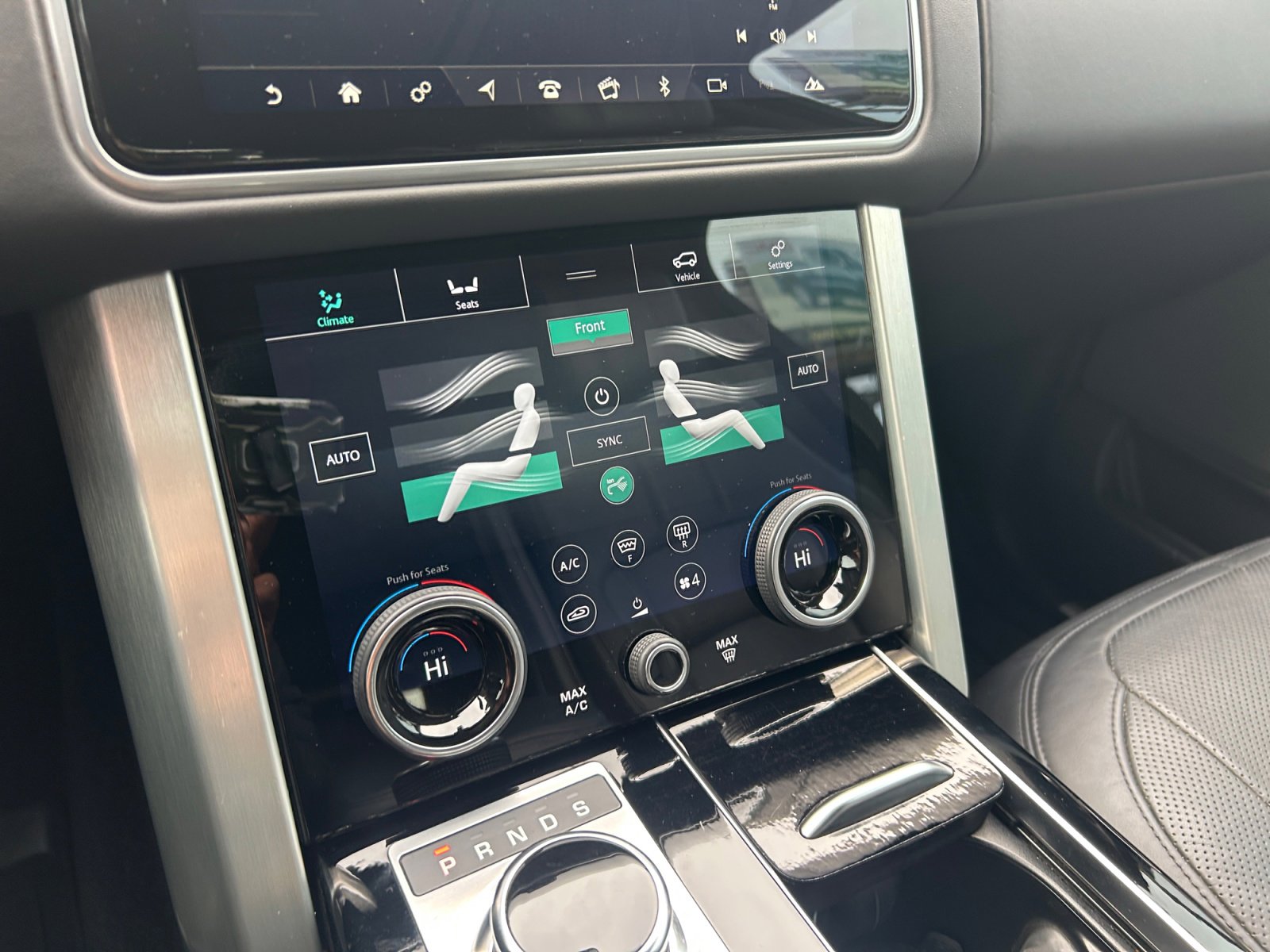 Used 2019 Land Rover Range Rover HSE image 18