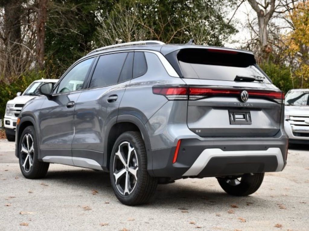 New 2026 Volkswagen Tiguan SE image 5