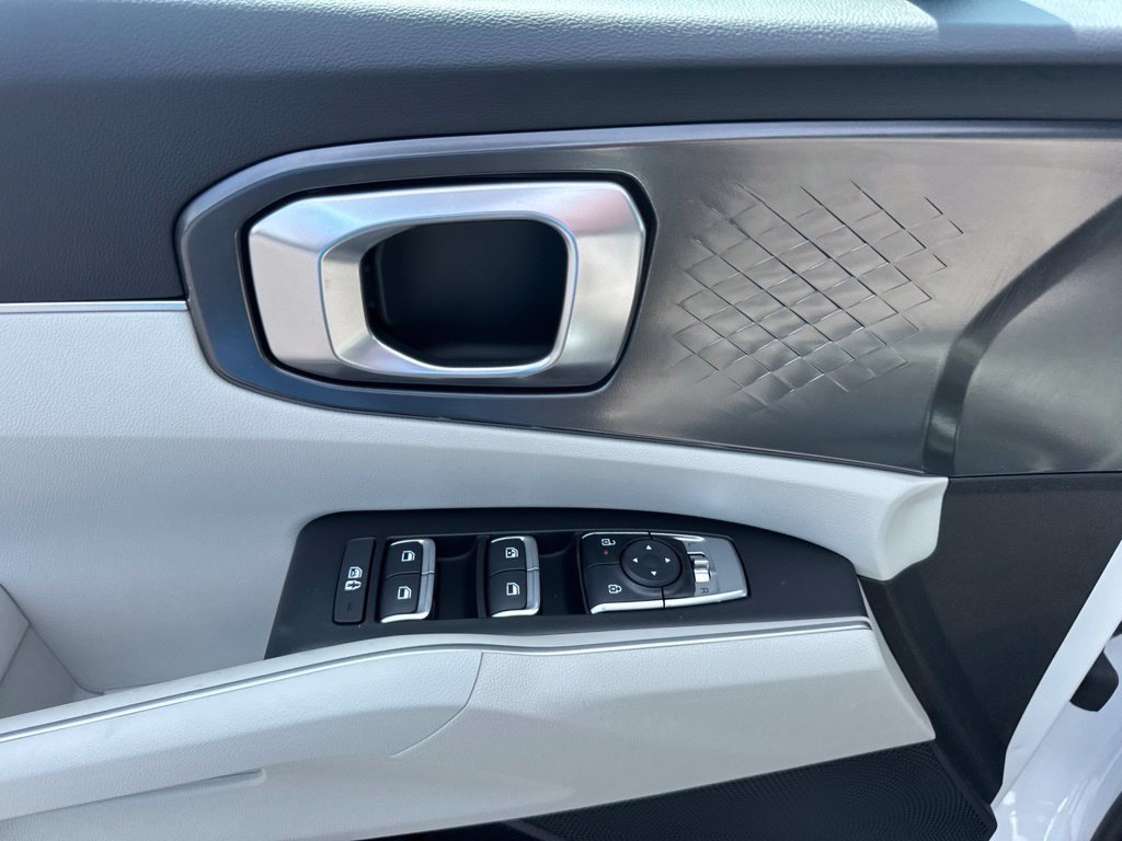 New 2026 Kia Sorento S w/ S Panoramic Sunroof Package FWD image 8
