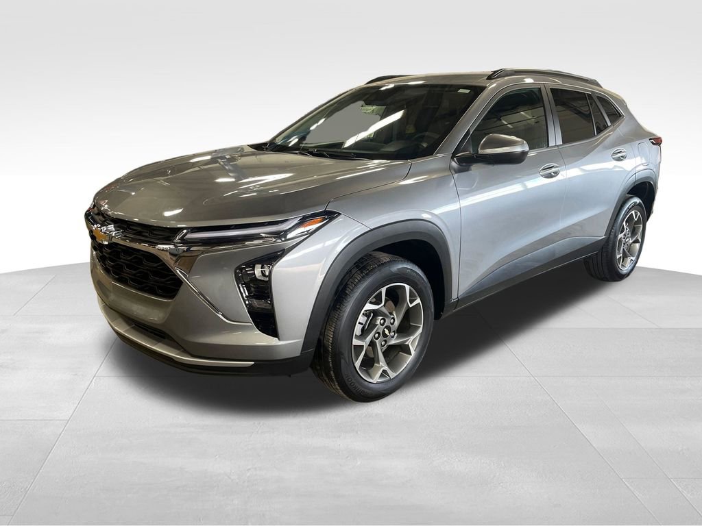 Used 2025 Chevrolet Trax LT FWD image 10