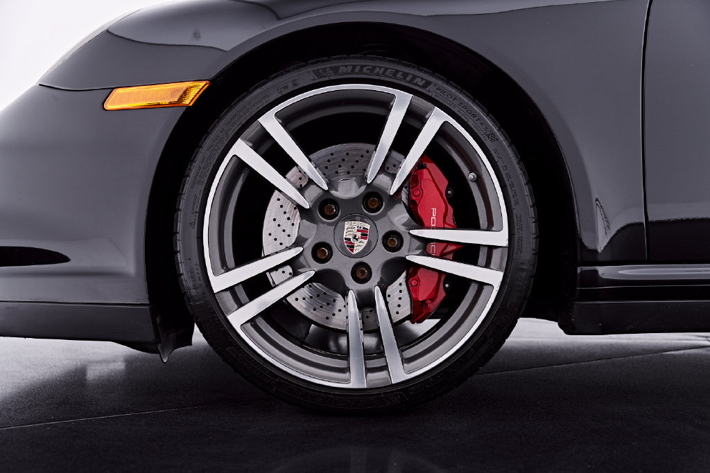 Used 2010 Porsche 911 Turbo AWD/4WD image 3
