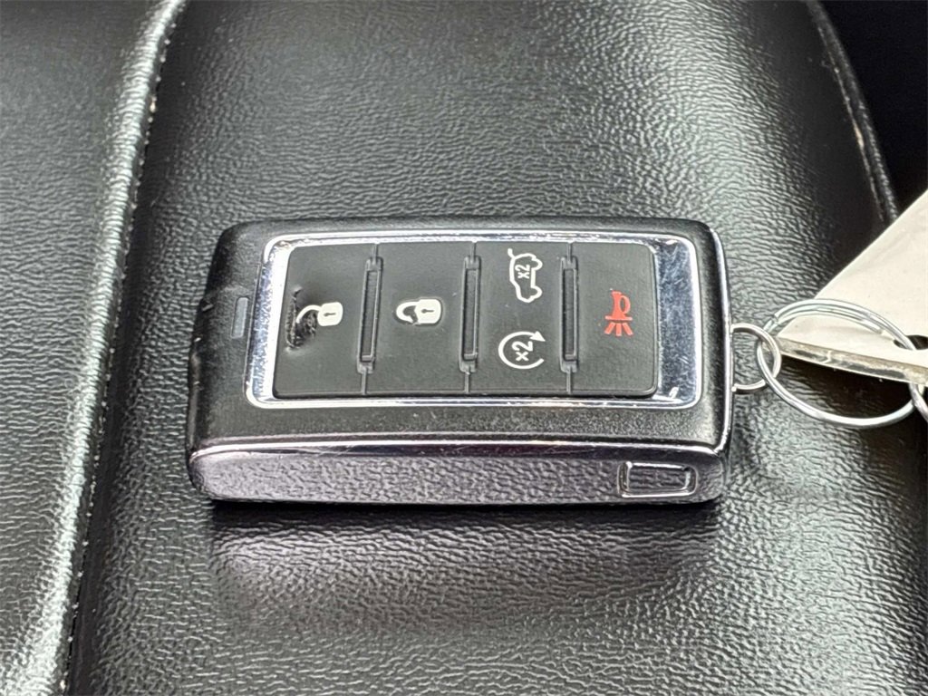 Used 2023 Jeep Grand Cherokee 4WD 4xe image 9