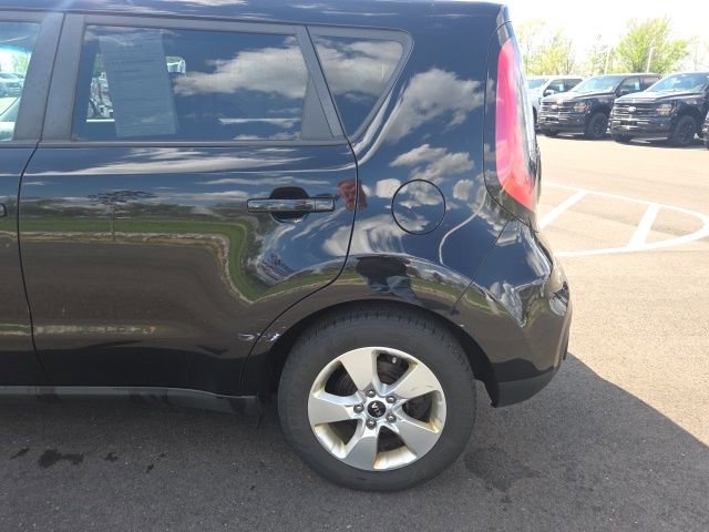 Used 2018 Kia Soul FWD image 14