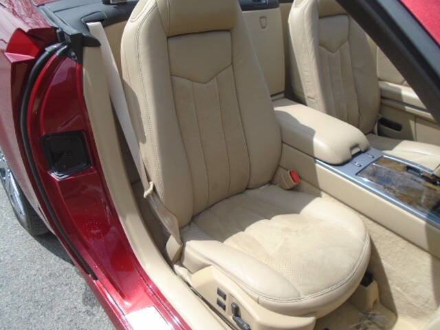 Used 2009 Cadillac XLR V RWD image 11