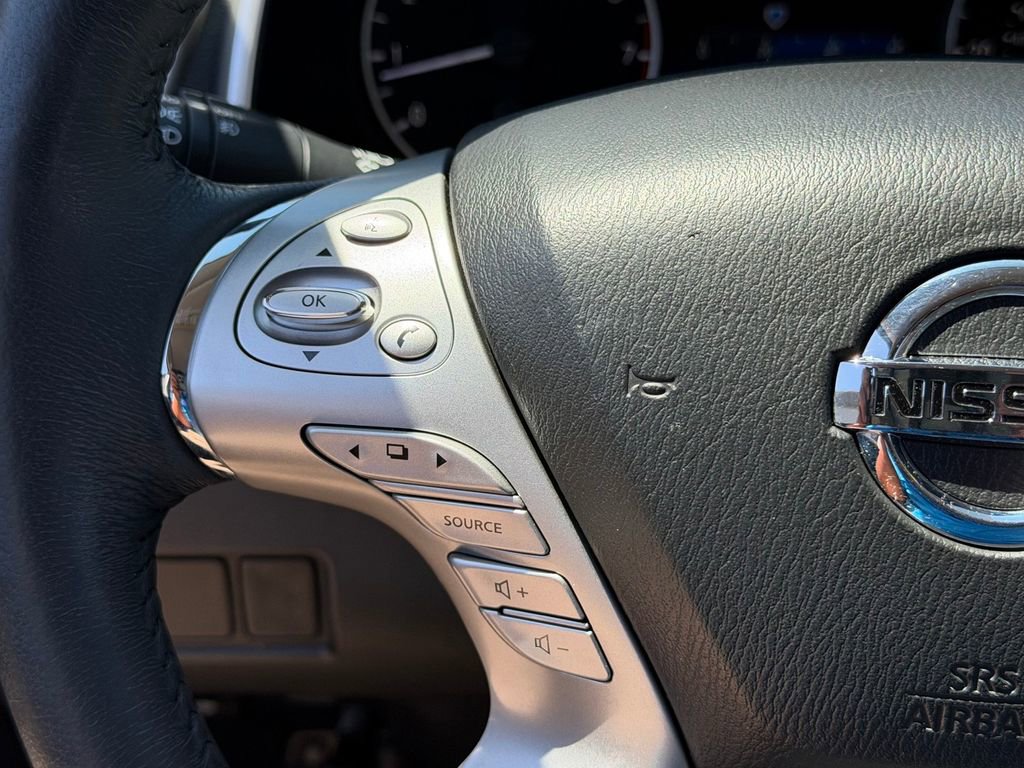 Used 2018 Nissan Murano SL w/ Midnight Edition Package AWD/4WD image 12