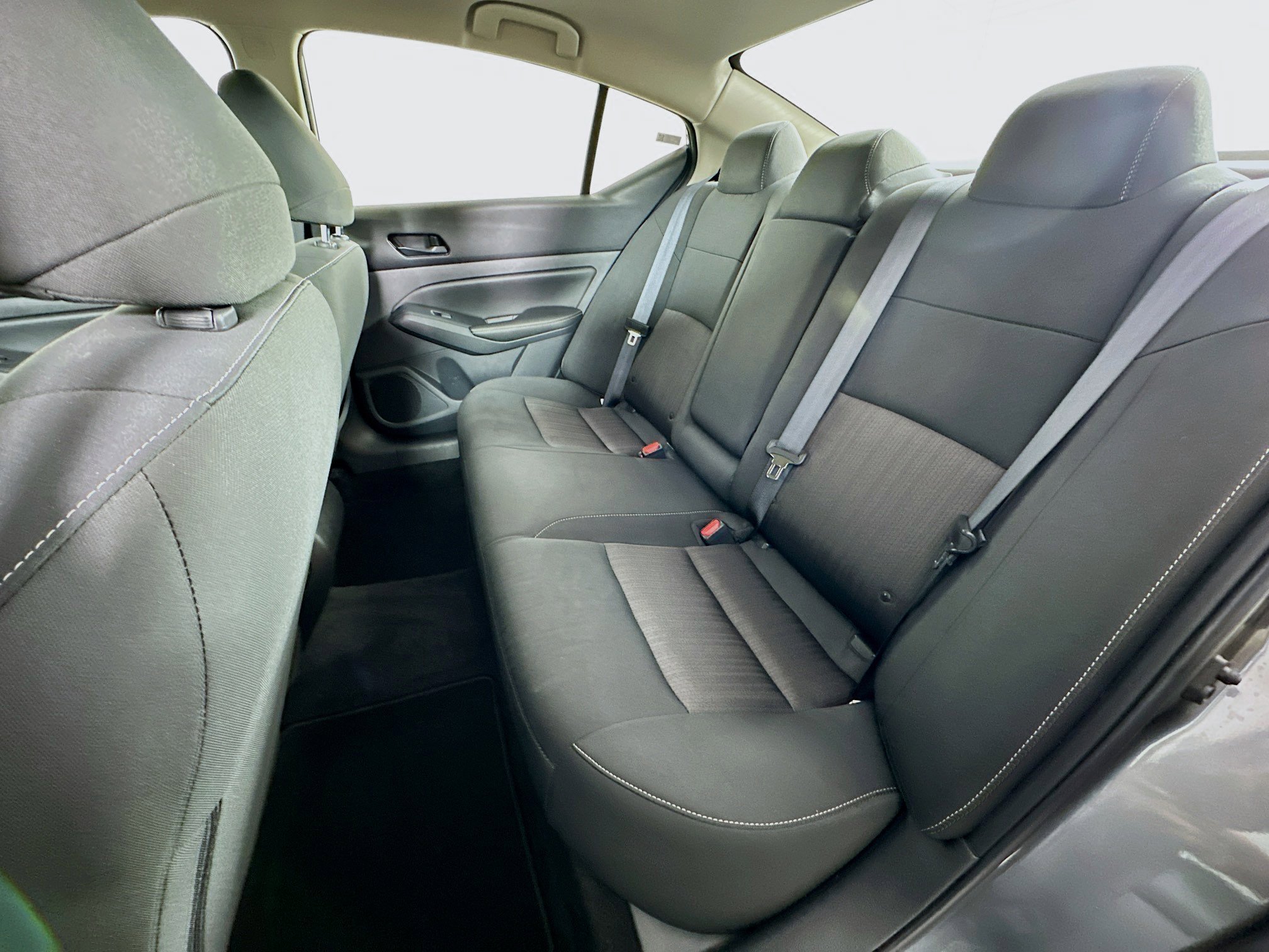 Used 2025 Nissan Altima 2.5 SV image 26