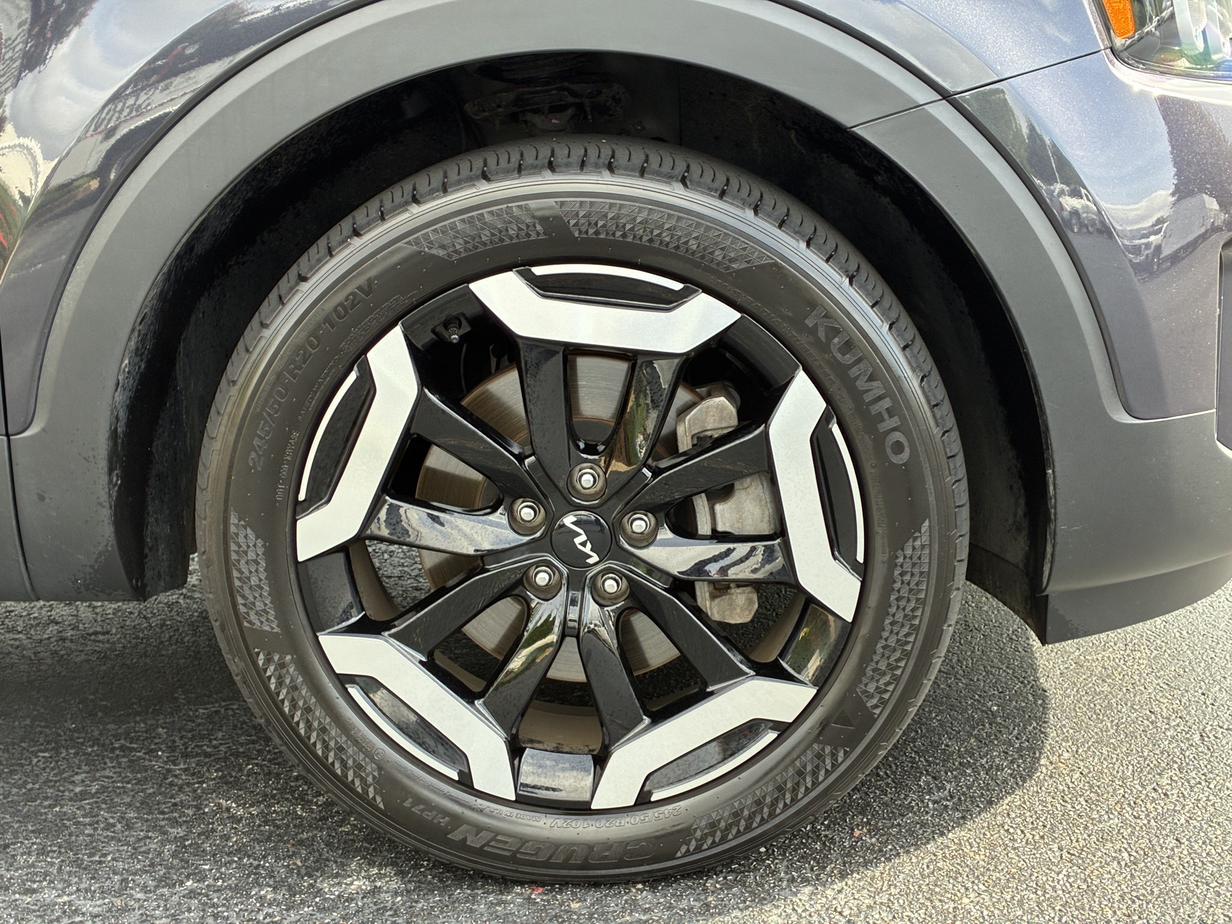 Used 2025 Kia Telluride S FWD image 6