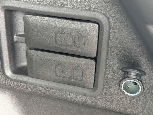 Used 2022 Chevrolet Equinox LT FWD image 29