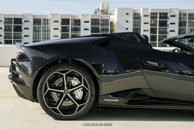 Used 2020 Lamborghini Huracan EVO AWD/4WD image 10