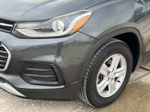 Used 2017 Chevrolet Trax LT w/ LT Convenience Package image 8