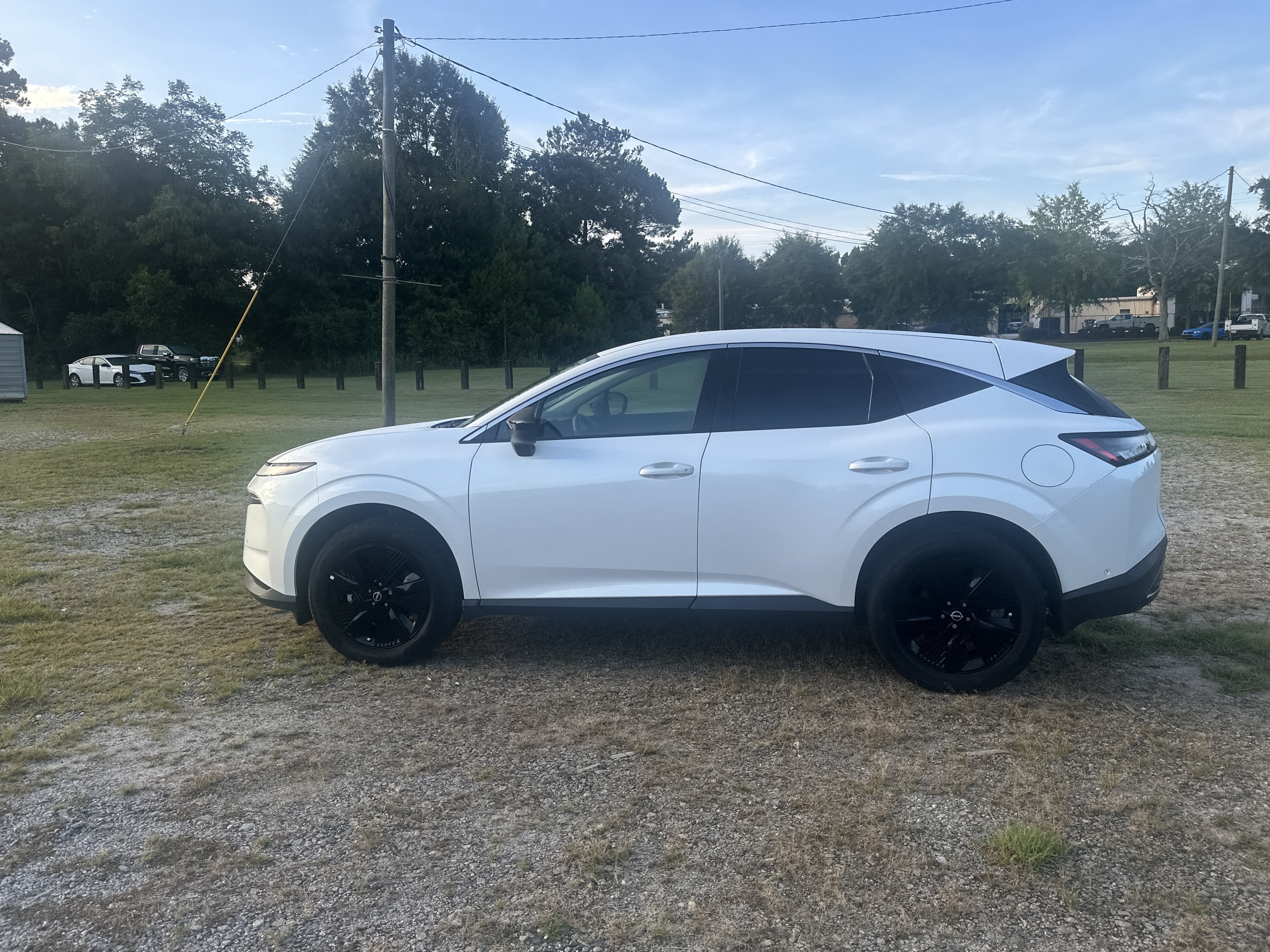 Used 2025 Nissan Murano SV AWD/4WD image 8