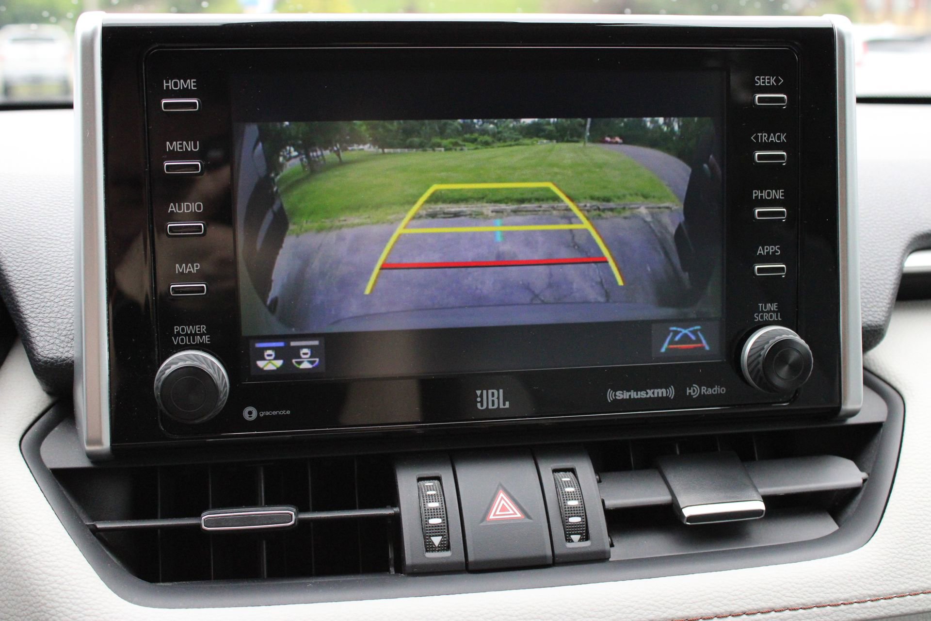 Used 2020 Toyota RAV4 XLE Premium AWD/4WD image 38