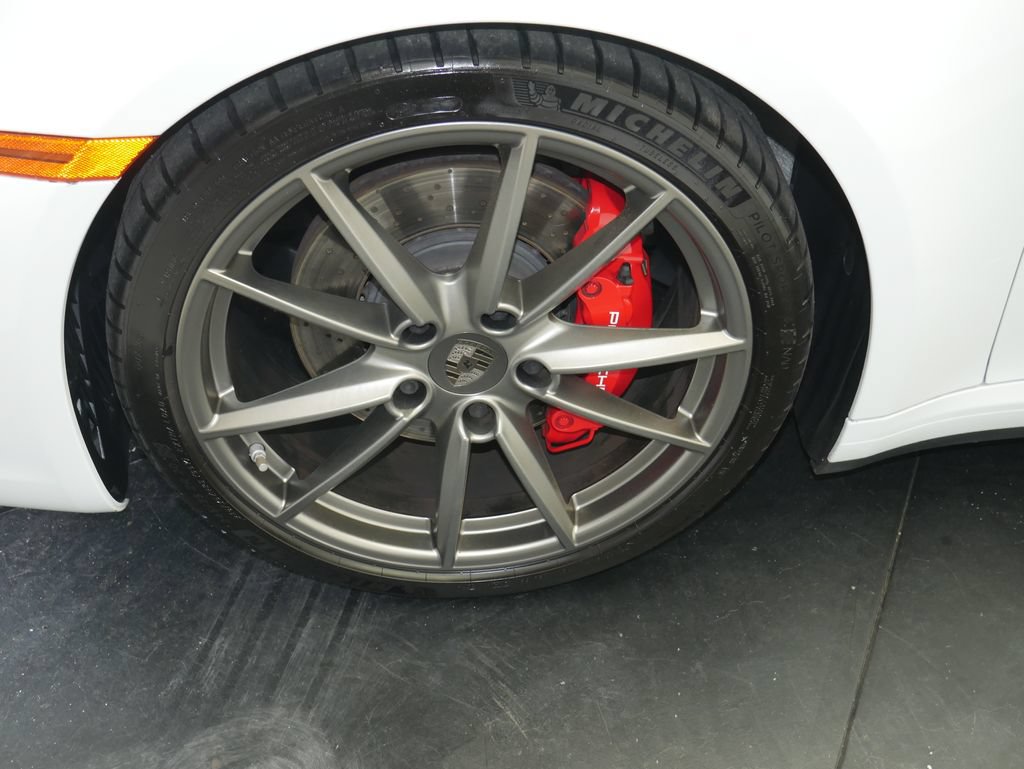 Certified 2020 Porsche 911 Carrera 4S AWD/4WD image 14