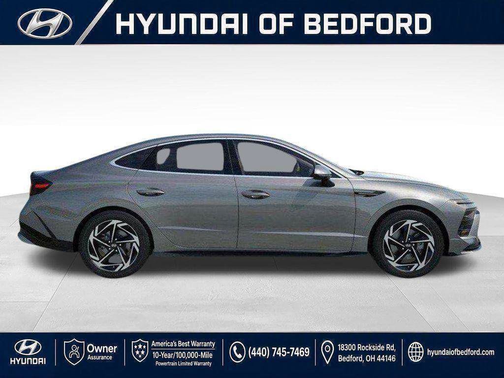 New 2026 Hyundai Sonata SEL FWD image 26