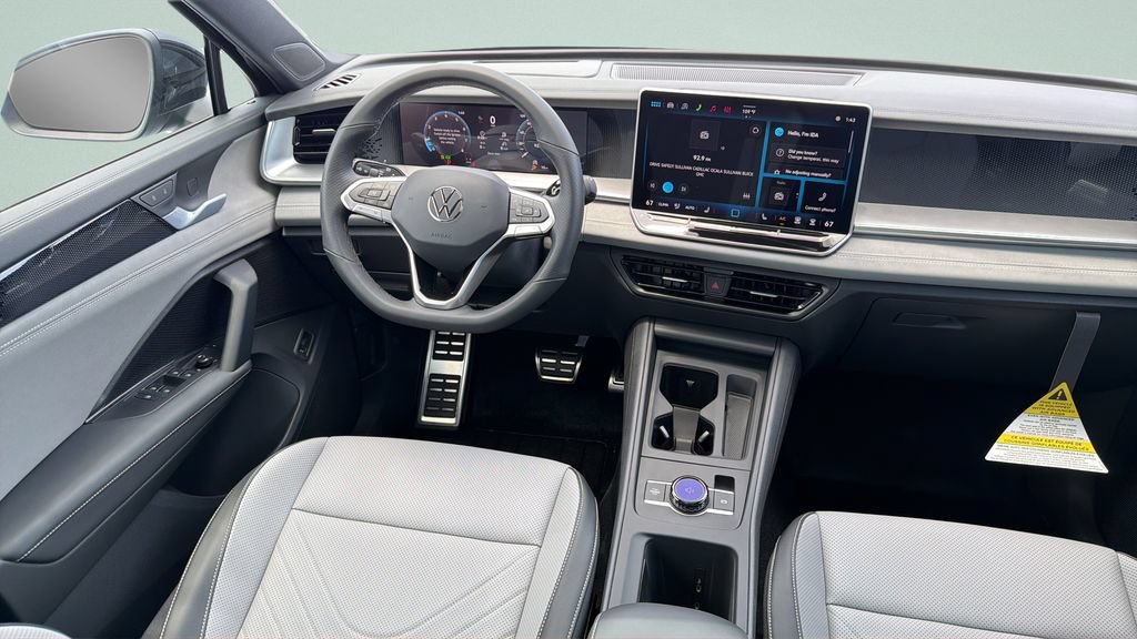 New 2026 Volkswagen Tiguan SE R-Line FWD image 26