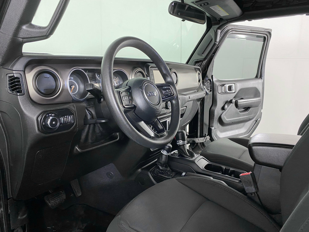Used 2018 Jeep Wrangler Sport AWD/4WD image 2