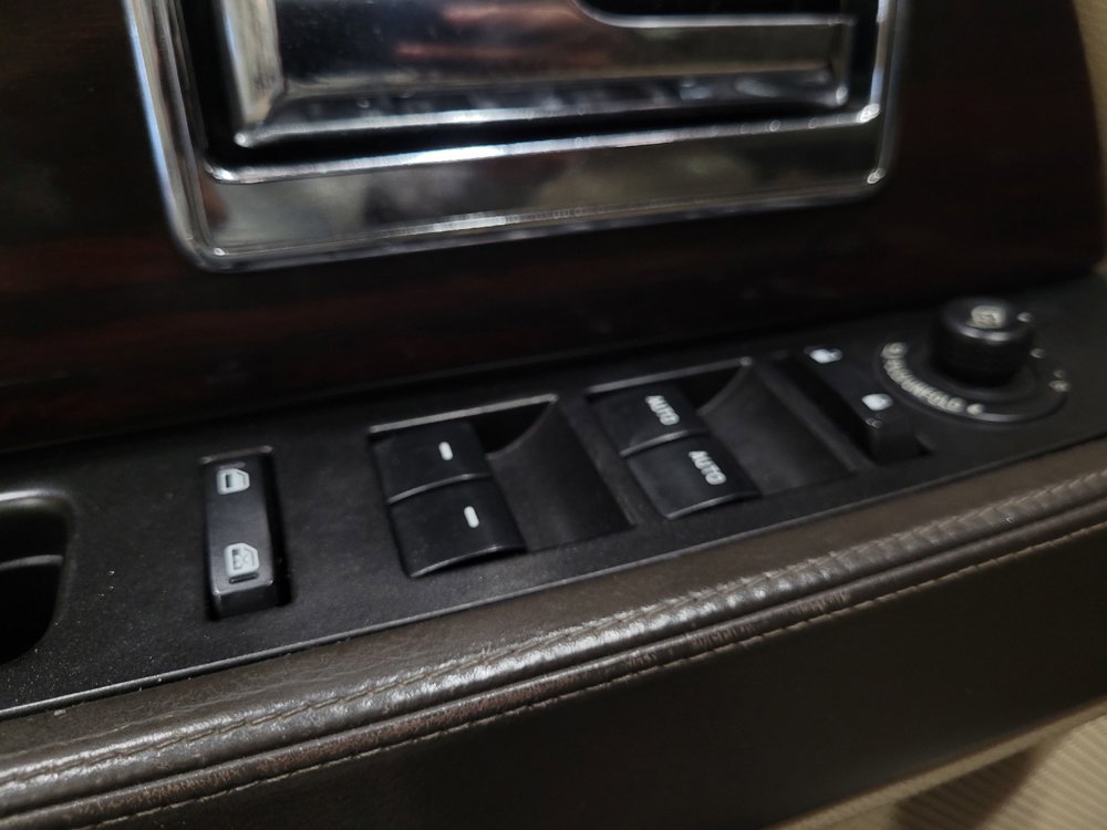 Used 2016 Lincoln Navigator Reserve AWD/4WD image 27