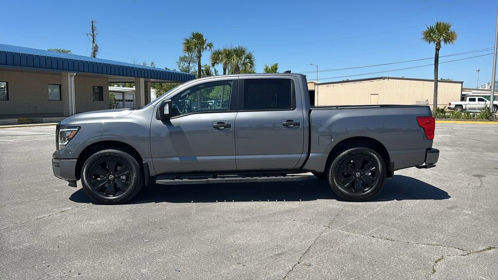 Used 2023 Nissan Titan SV w/ SV Convenience Package AWD/4WD image 3