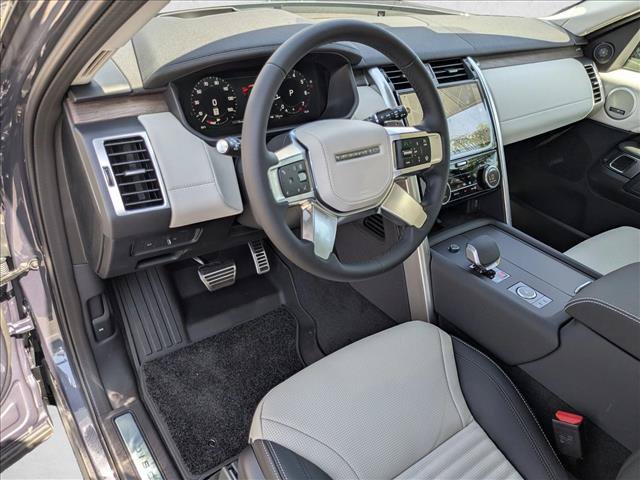 New 2026 Land Rover Discovery Dynamic SE AWD/4WD image 3