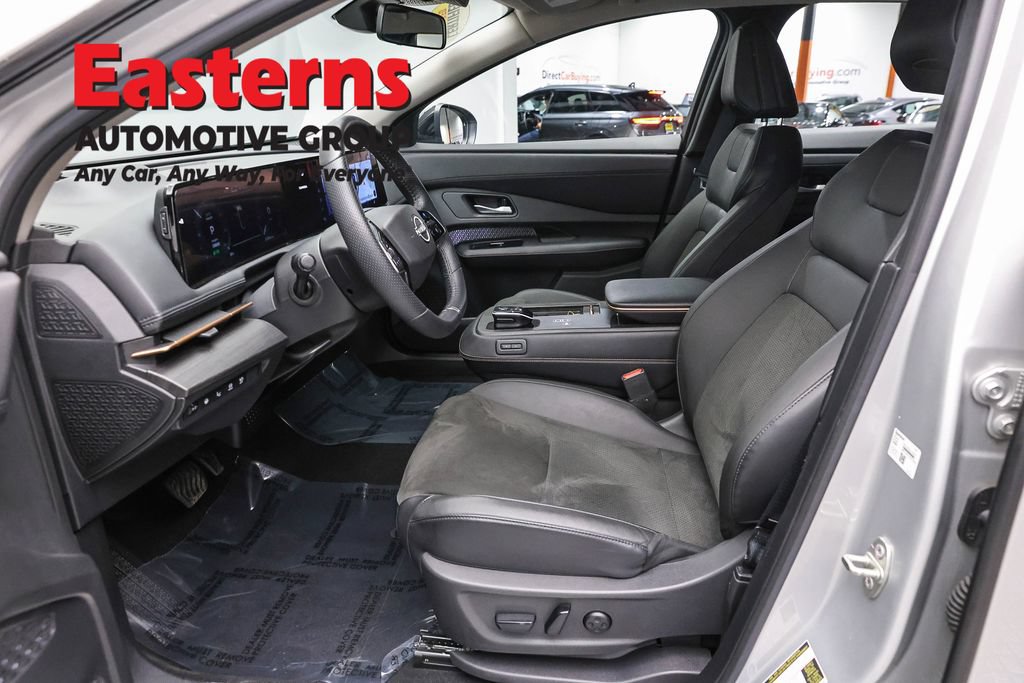 Used 2023 Nissan Ariya FWD image 13