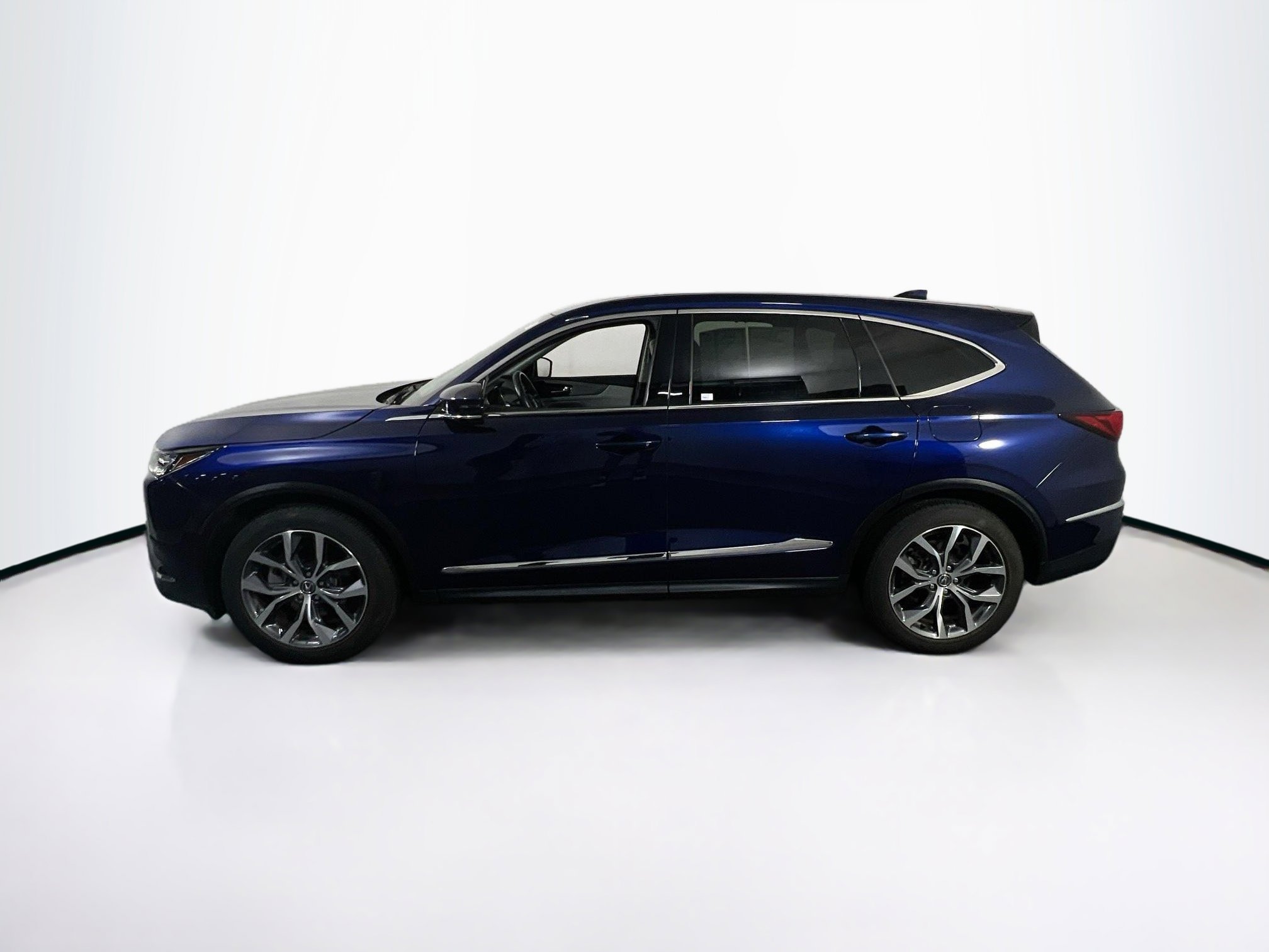 Used 2023 Acura MDX SH-AWD w/ Technology Package image 8