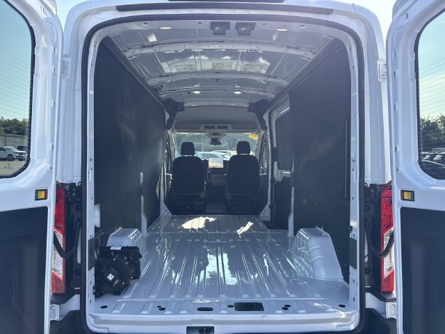New 2026 Ford Transit 250 148 Medium Roof RWD image 12