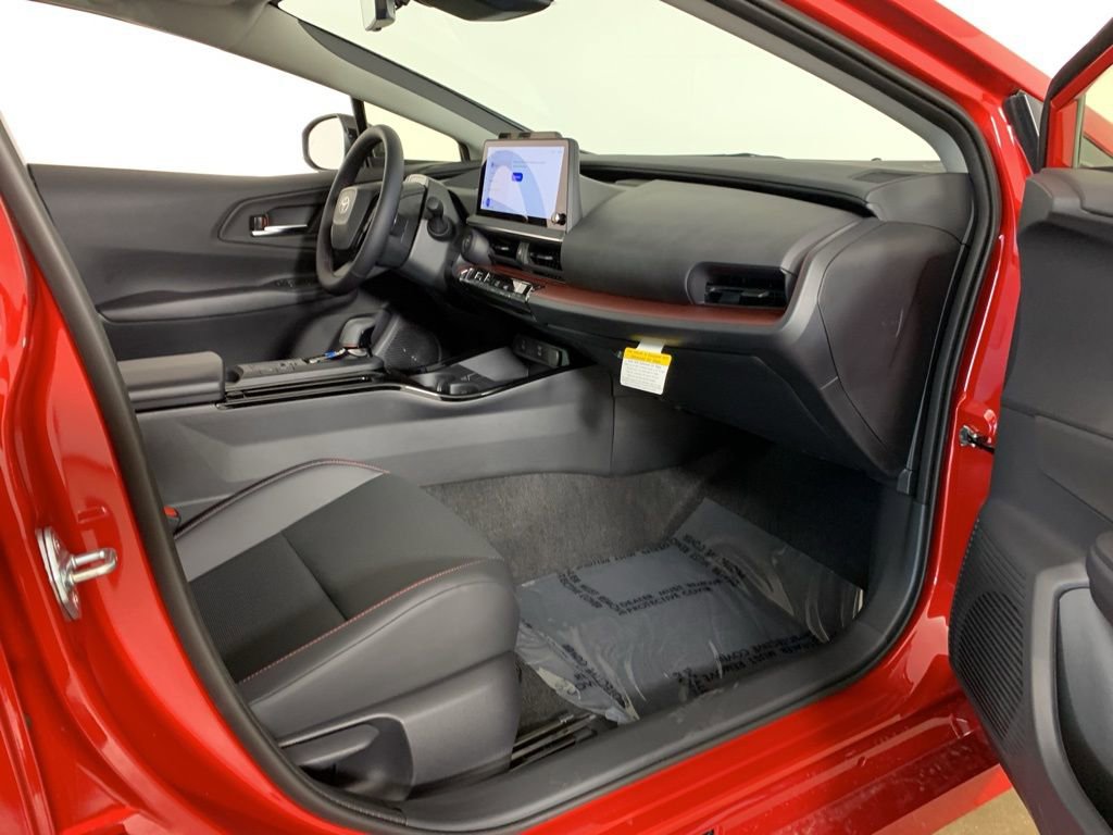 New 2026 Toyota Prius Plug-In Hybrid FWD image 37