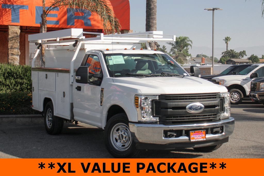 Used 2018 Ford F350 XL w/ Power Equipment Group RWD image 2